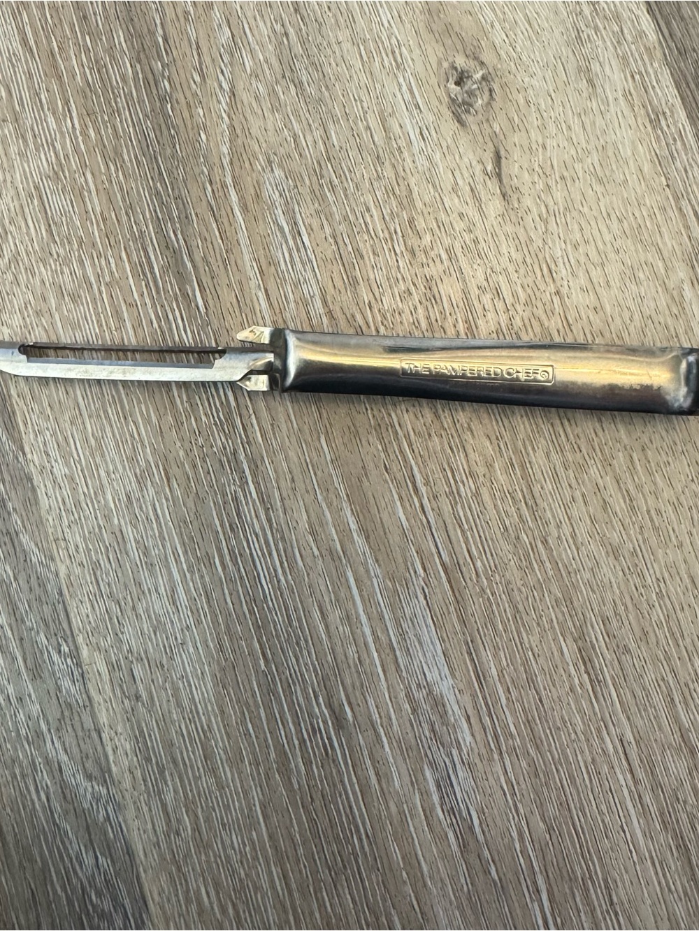 VTG Pampered Chef Vegetable Potato Peeler Stainless Floating Blade #1050 Sweden - Picture 3 of 5